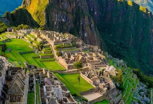 233940